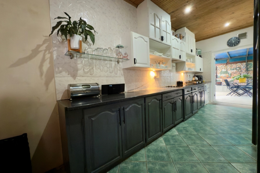 3 Bedroom Property for Sale in Kensington Western Cape